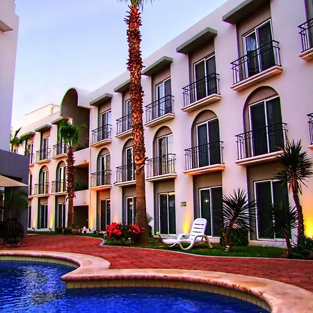 Seven Crown Express & Suites By Kavia