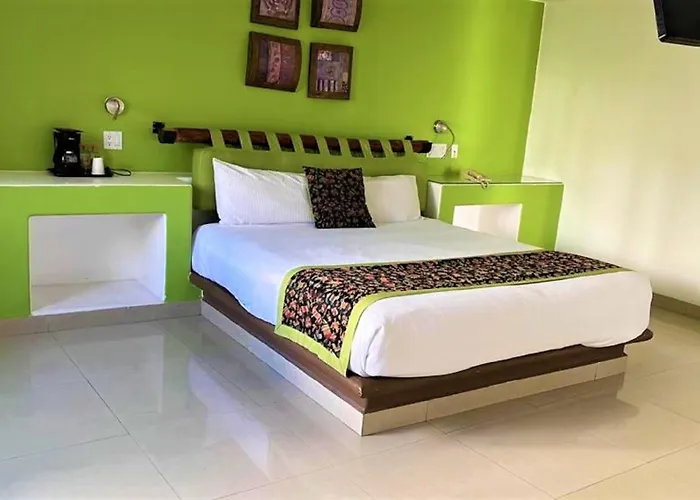 Hotel Seven Crown Express & By Kavia