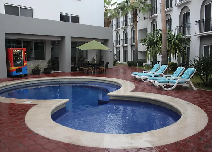 Hotel Seven Crown Express & By Kavia Cabo San Lucas