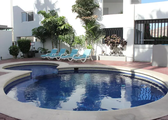 Hotel Seven Crown Express & By Kavia 3*