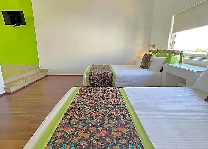 Seven Crown Express & By Kavia 3* Cabo San Lucas